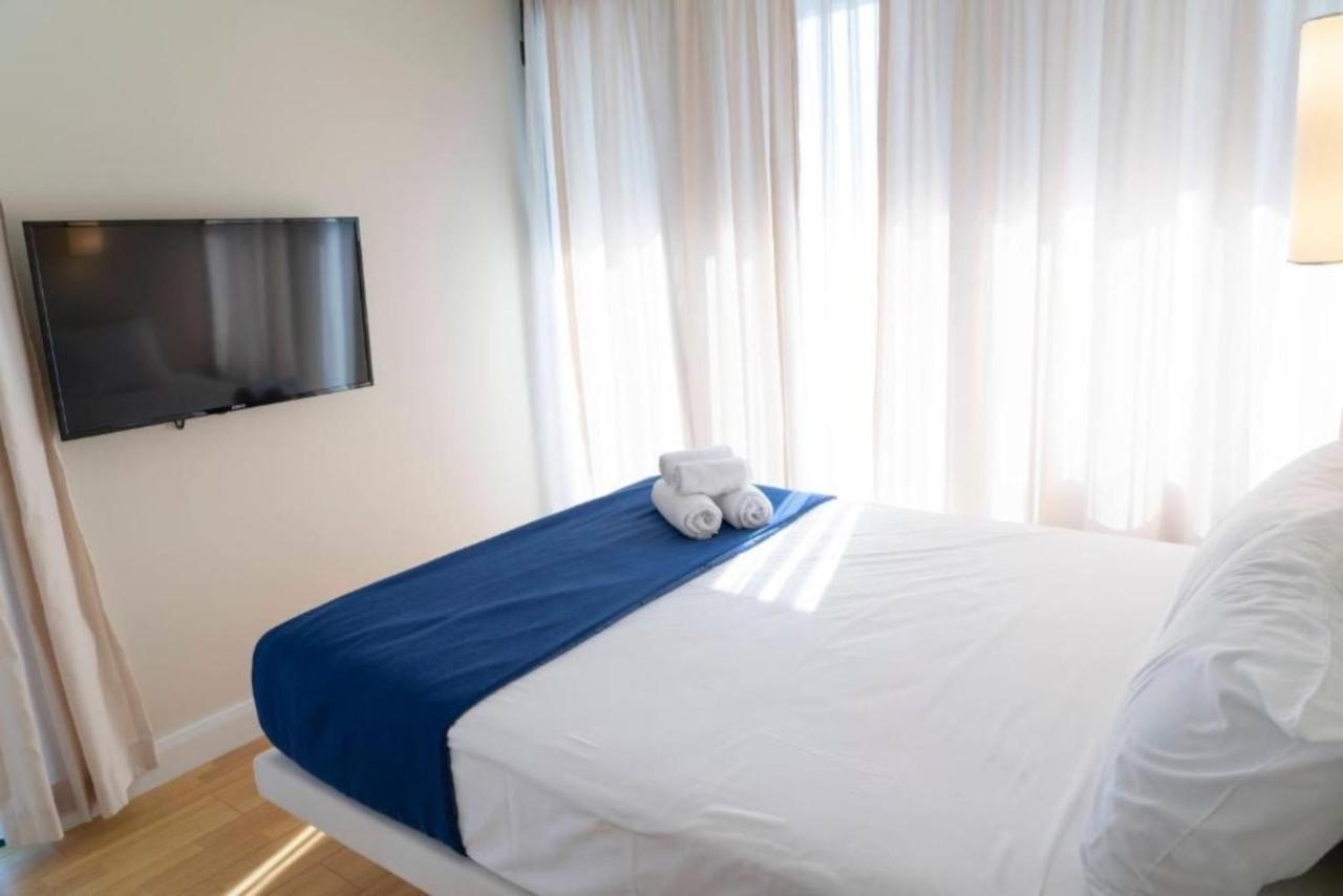 Batumi Beach Side&Sea View Aparthotel Exterior foto
