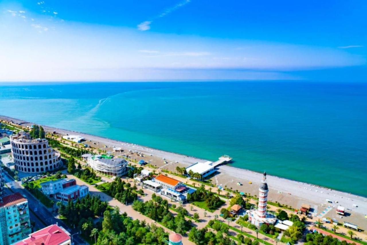 Batumi Beach Side&Sea View Aparthotel Exterior foto